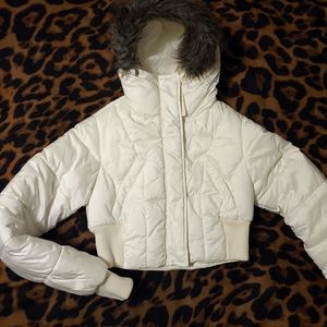Cropped down jacket (white)